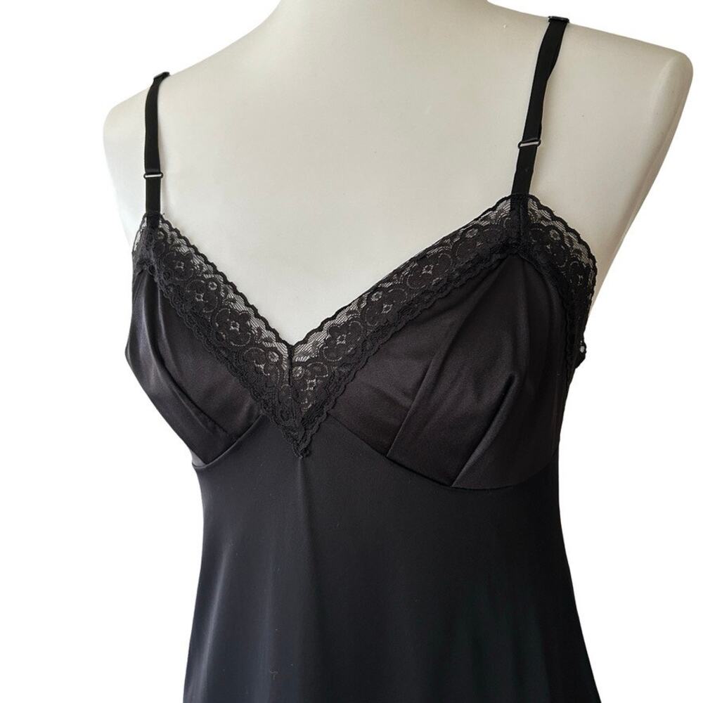 Vintage Vanity Fair Black Lace-Trim Slip, 90s/2000s